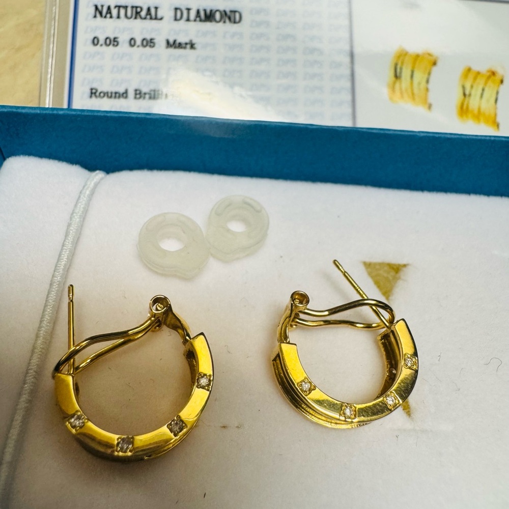 K18 Japan Gold Hoop Earrings with Diamonds - Picture 8 of 16